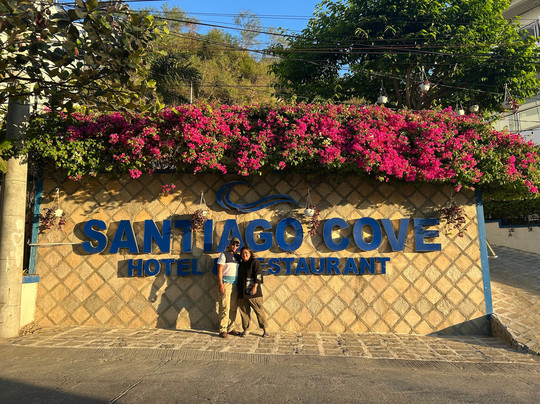Santiago Cove Hotel and Restaurant主图