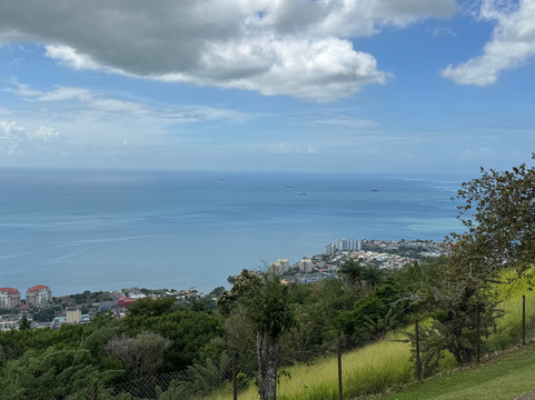 Nick Taxi Servicestt-西班牙港必去景点