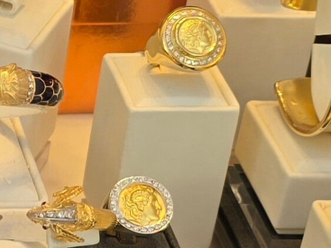 Panagia Akathisto Square-伊亚必去景点