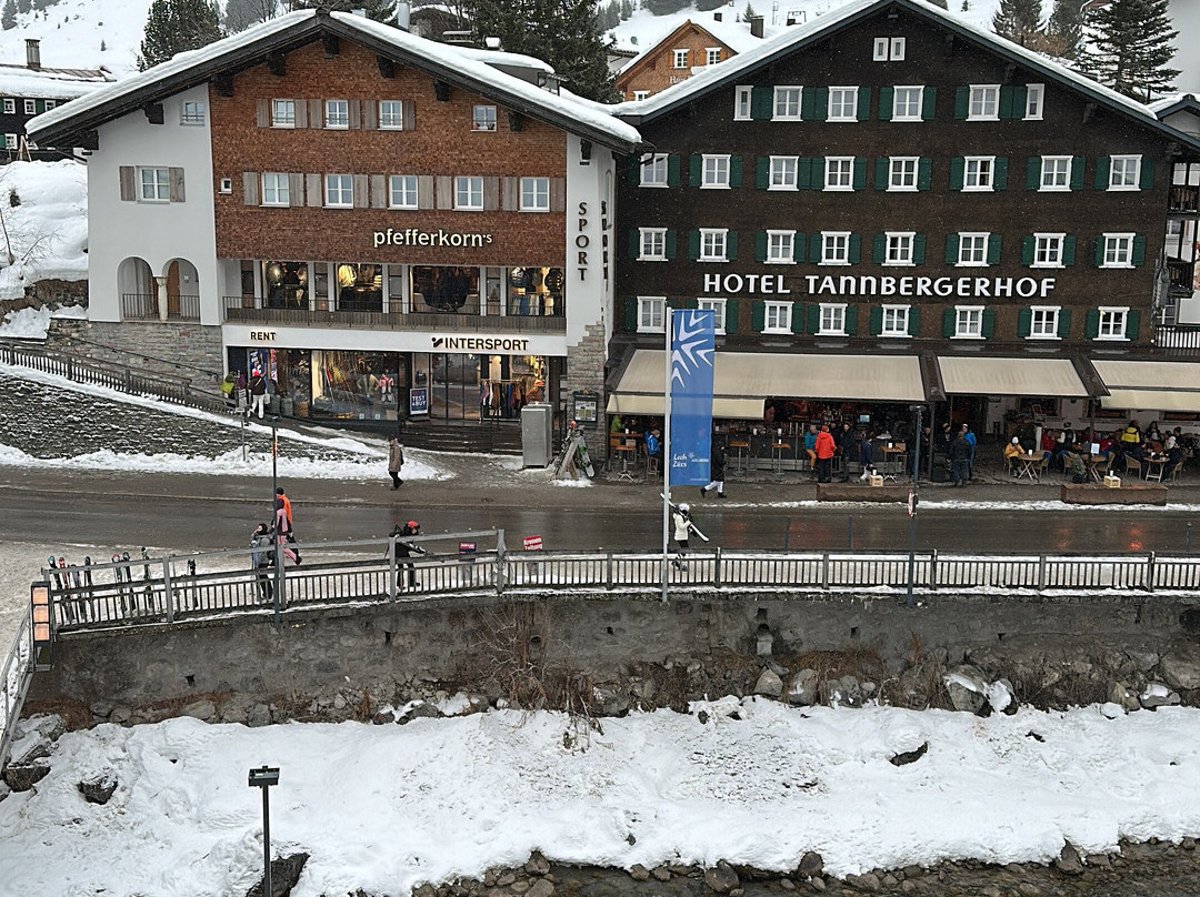 蒙萨本狩猎小屋酒店主图