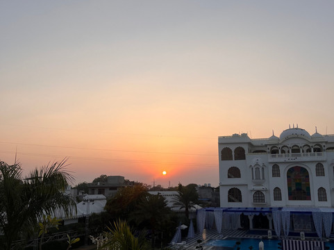 R钱德拉宫殿酒店主图