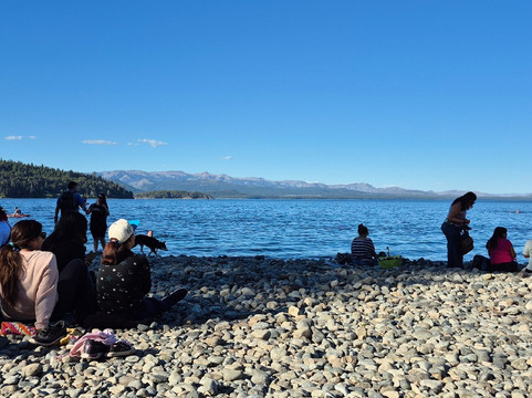 Lago Nahuel Huapi-圣卡洛斯-德巴里洛切必去景点