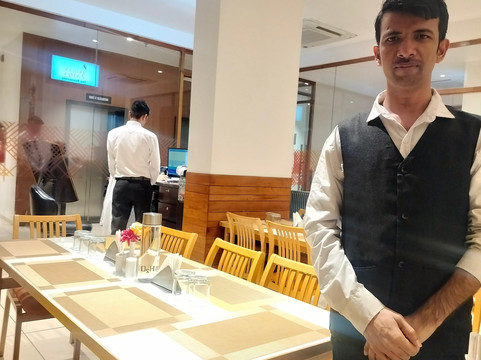 苏拉特市中心姜之酒店主图