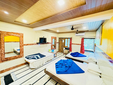 施里加尼施酒店主图