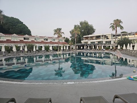 弗洛拉花园海滩俱乐部-全包-官方