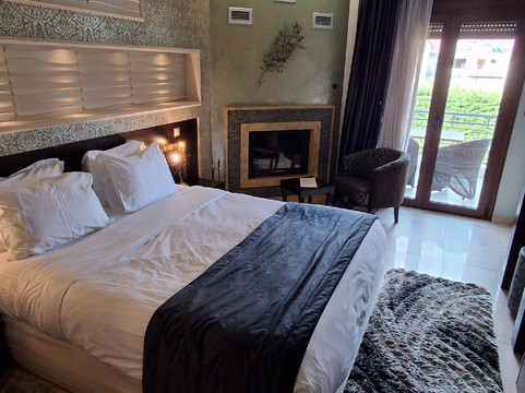 艾丽顿spa酒店主图