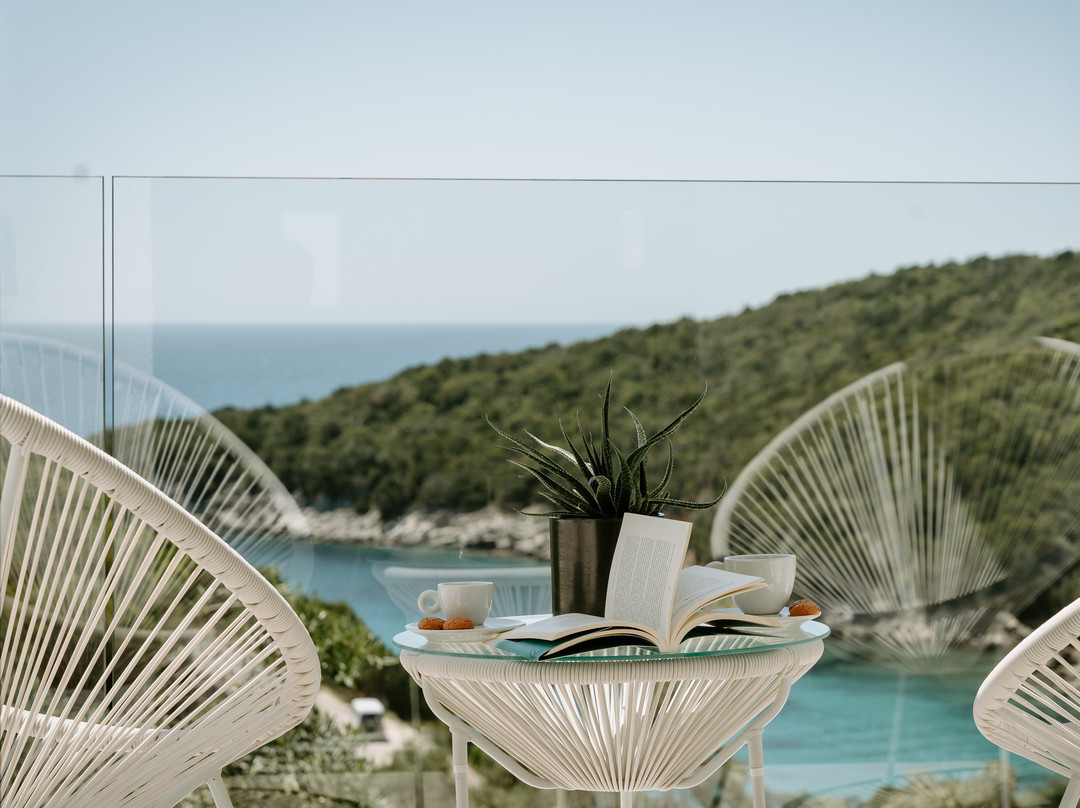 Myrtia luxury Suites