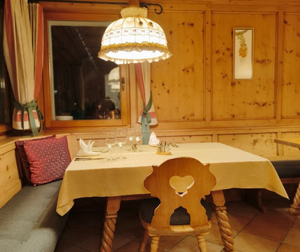 拉索格利纳酒店主图