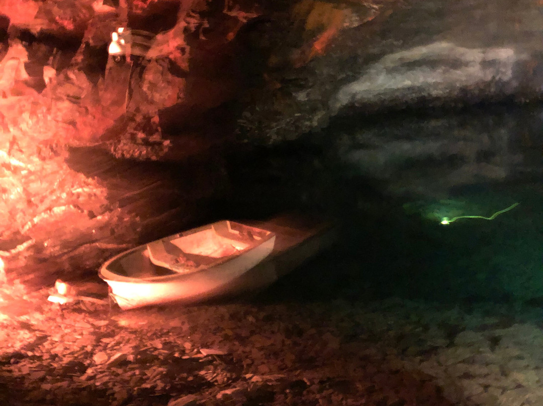 Carnglaze Caverns-利斯卡德必去景点