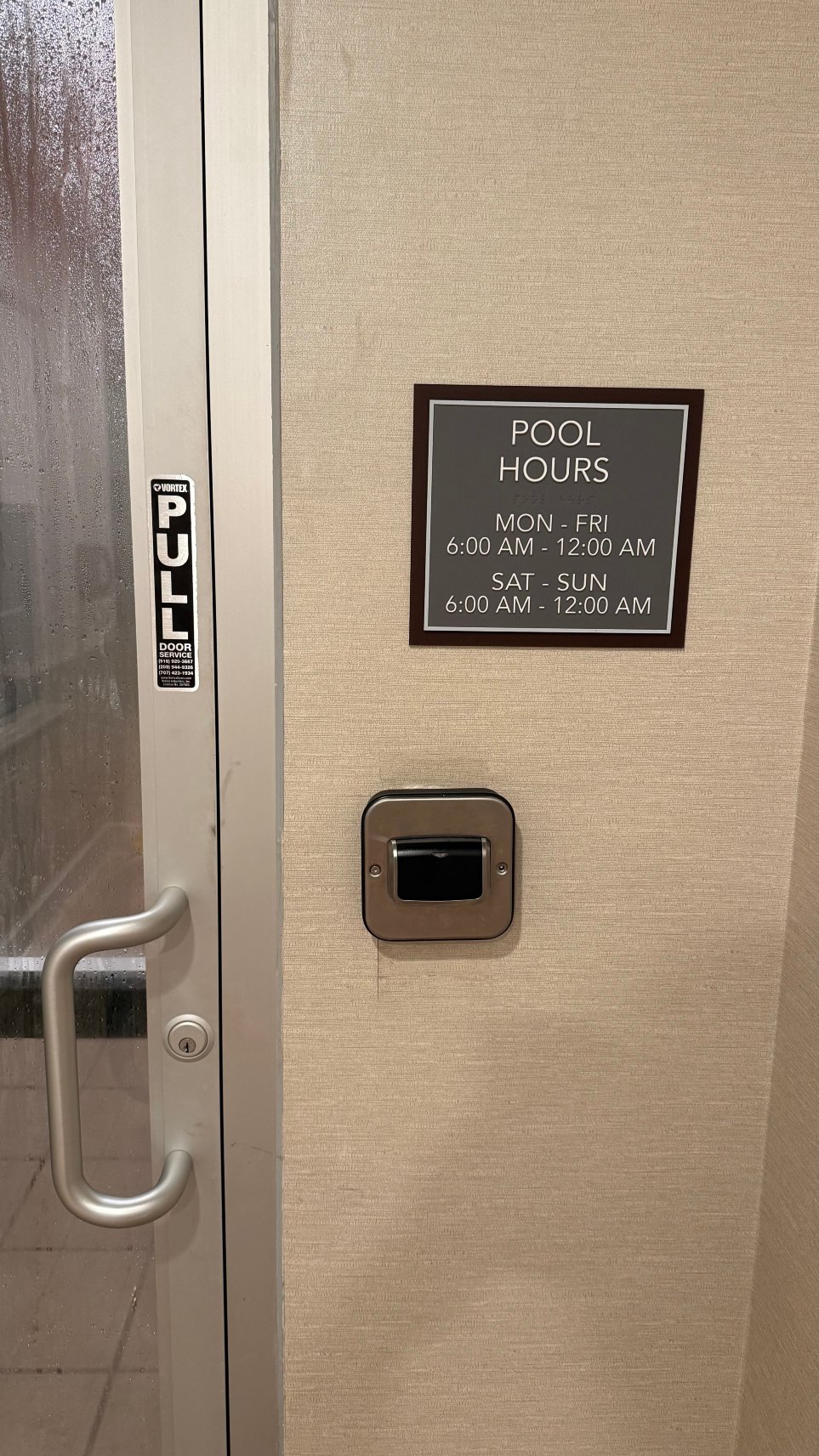 Residence Inn Roseville-旅行者