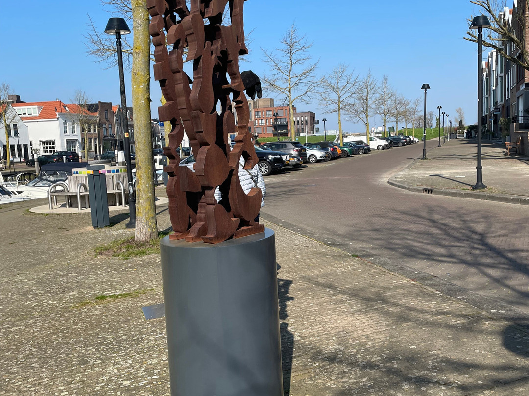 Sculptuur opeenstapeling van schimmen