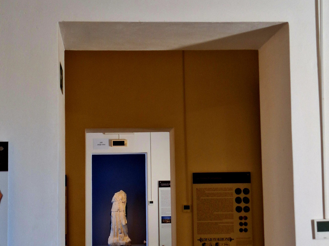 Museo Archeologico delle Pelagie-兰佩杜萨必去景点