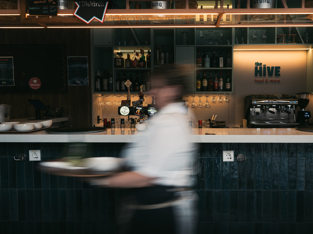 The Hive - Food & More