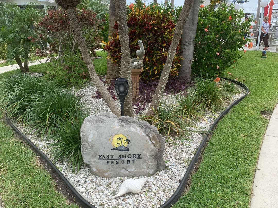 East Shore Resort主图