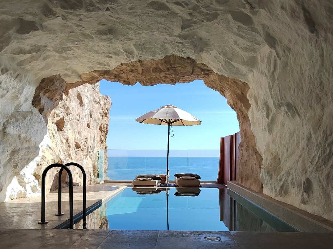 Acro Suites – A Wellbeing Resort主图