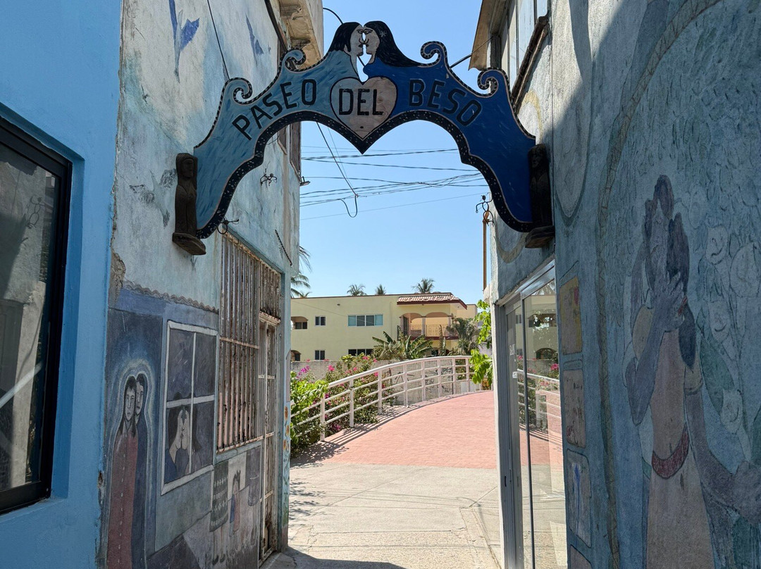 Bucerías Sculpture-Bucerias必去景点