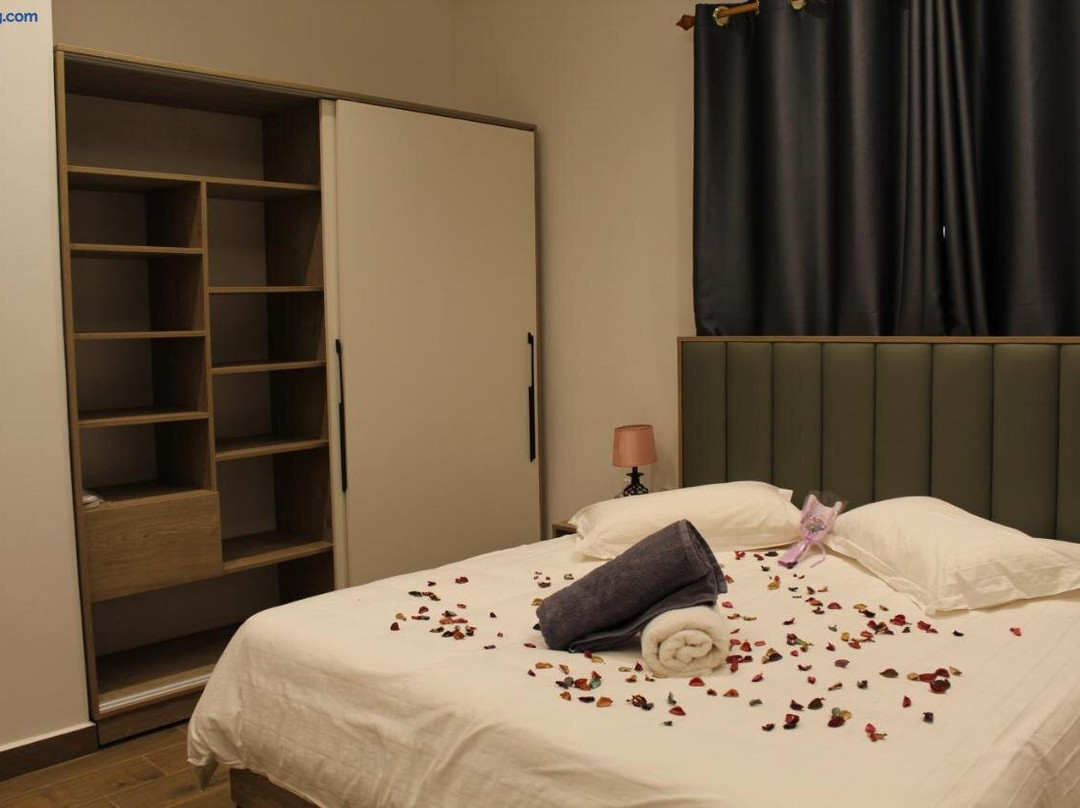 Two Seasons Hotel