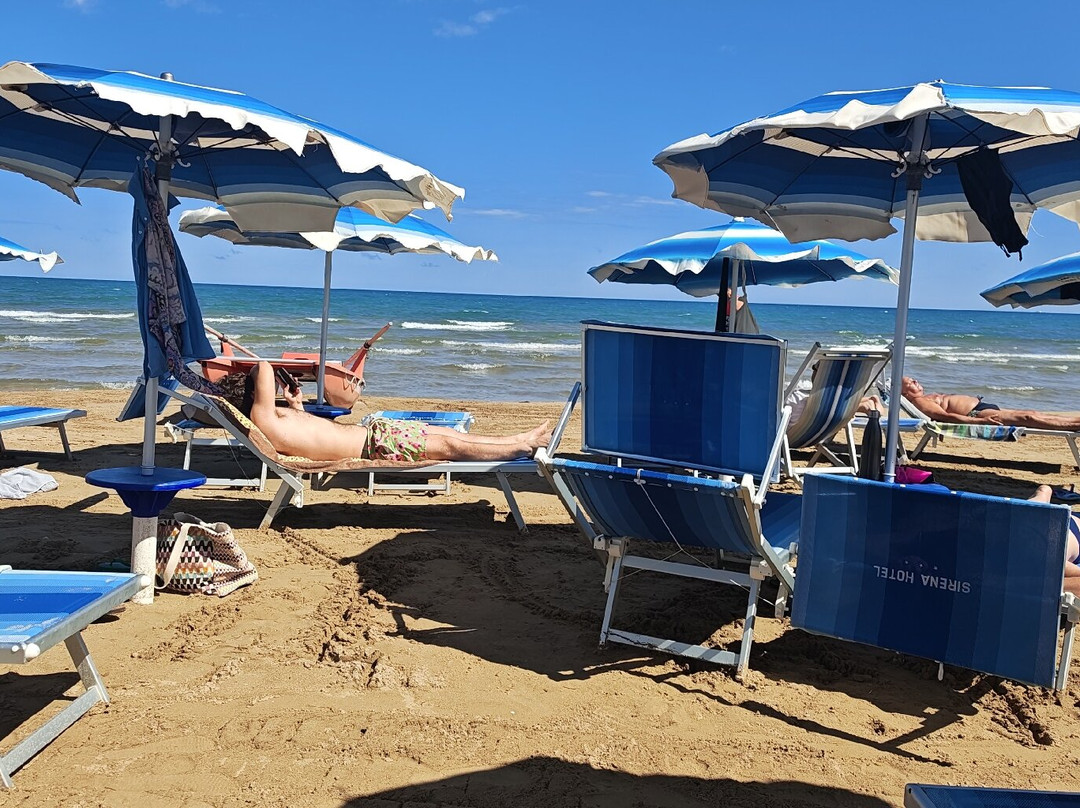 Hotel Sirena - Servizio Spiaggia Inclusive主图
