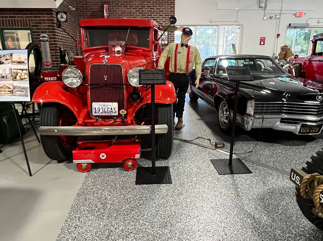 Dauer Museum Of Classic Cars-森赖斯必去景点