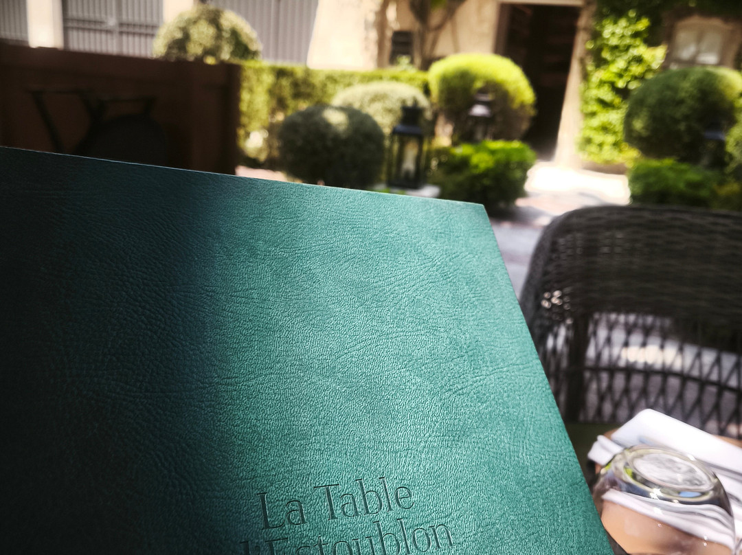 Chateau d'Estoublon-Fontvieille必去景点