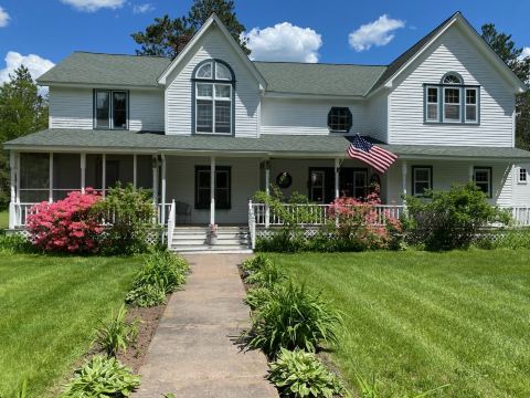 Home In The Pines Bed & Breakfast-度假村/酒店