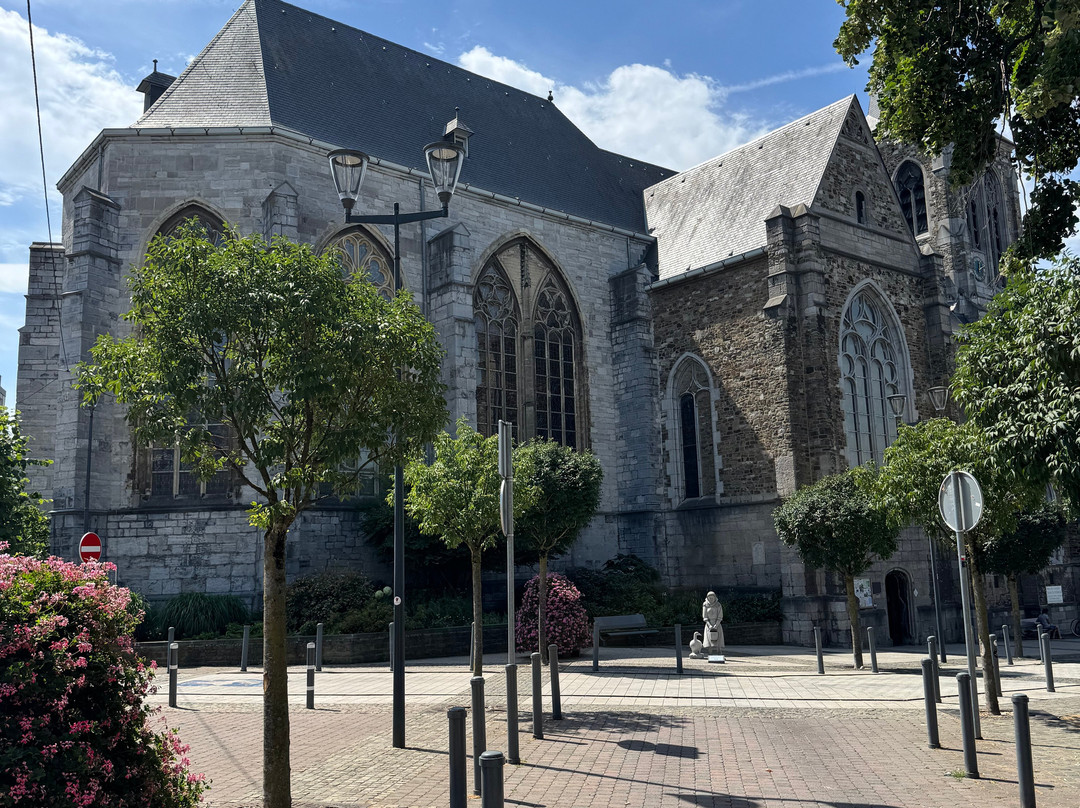 Collégiale Saint-Hadelin de Visé-Vise必去景点