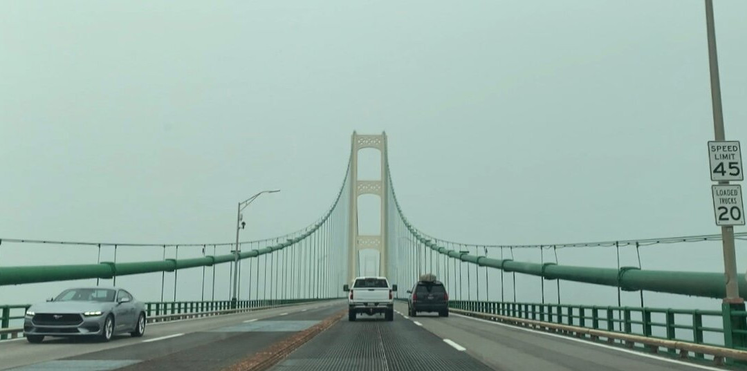 Mackinac Bridge-圣伊尼亚斯必去景点