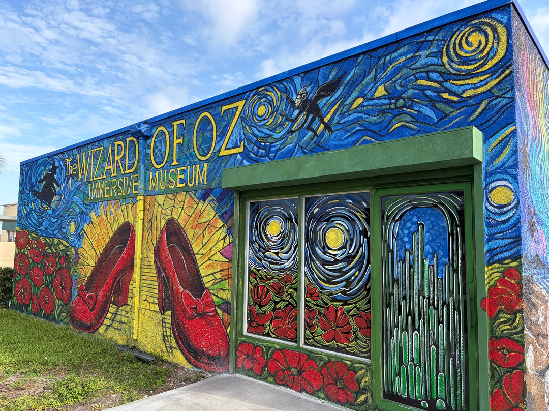 The Wizard Of Oz Museum And Van Gogh-可可海滩必去景点