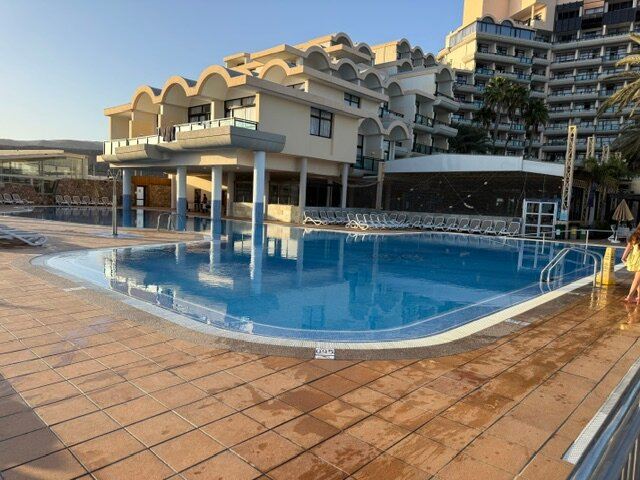Grupotel Playa Feliz-泳池