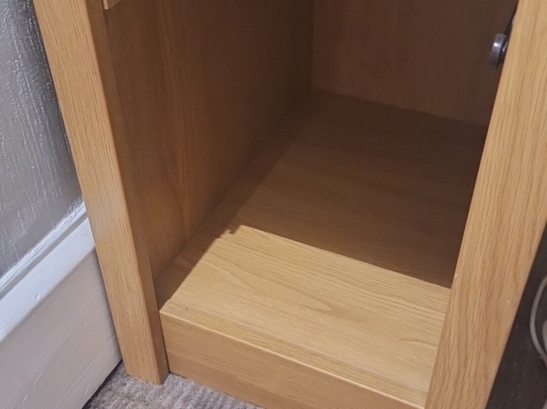城堡酒店主图