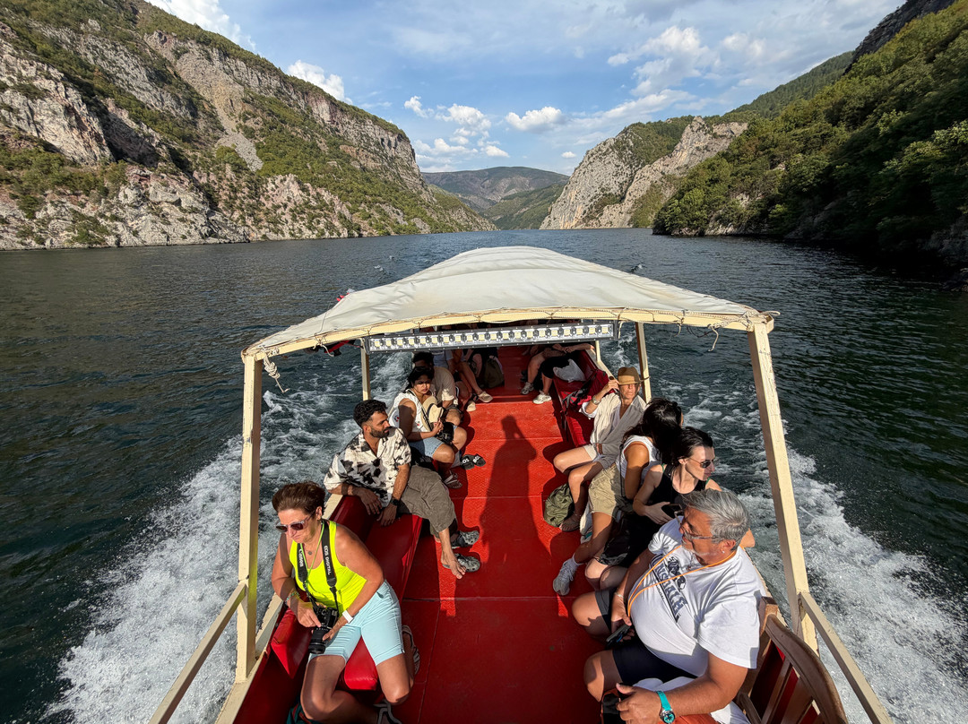 Komani Lake By Wild Tour Albania-Koman必去景点