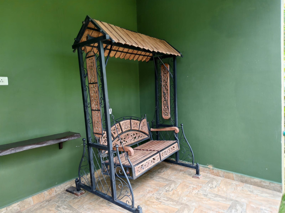 宁静丛林小屋主图