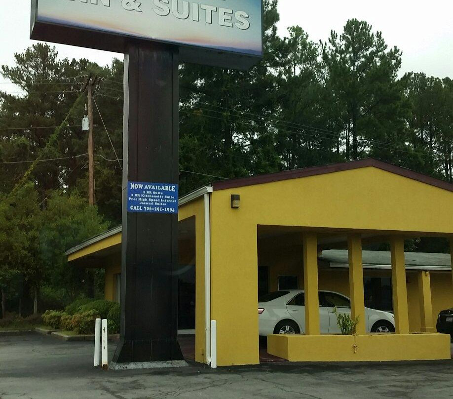 Sunrise Inn & Suites