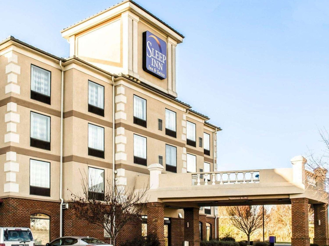 Sleep Inn & Suites Virginia Horse Center主图