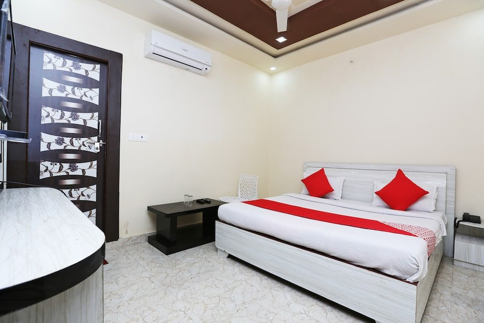 OYO 41896 Hotel My Prime & Family Resturant