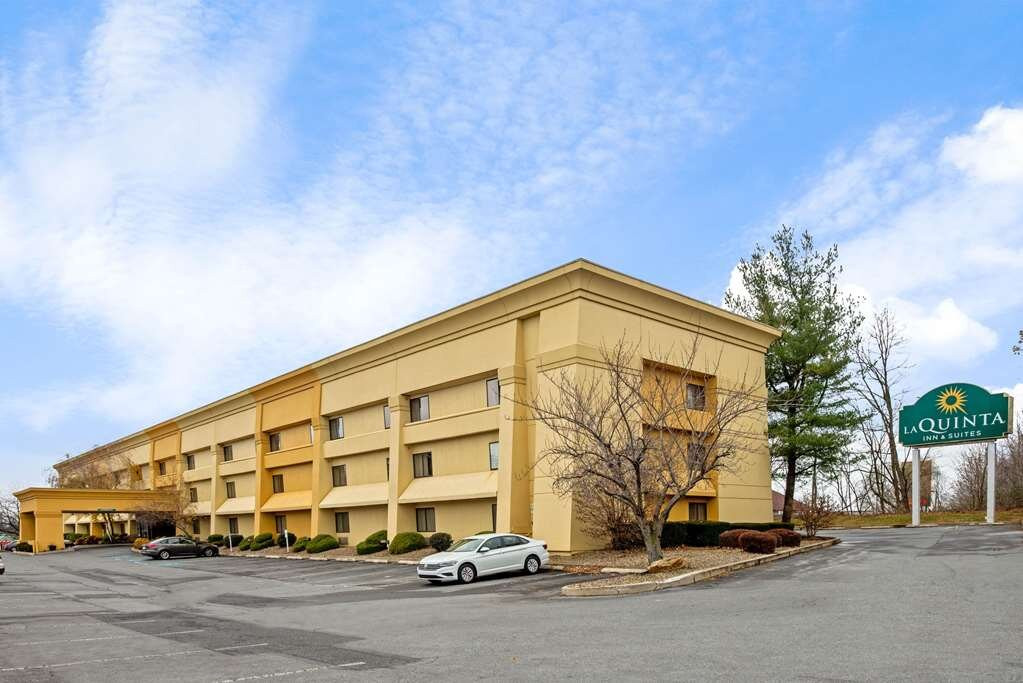 La Quinta Inn & Suites Harrisburg Airport Hershey