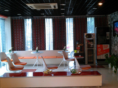 杭州布丁西湖店主图