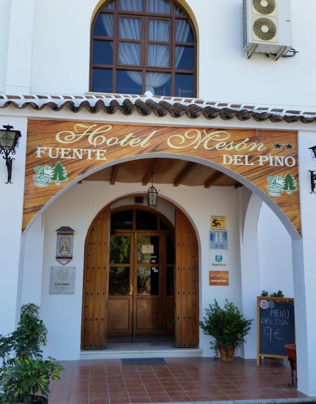 Hotel Meson Fuente Del Pino