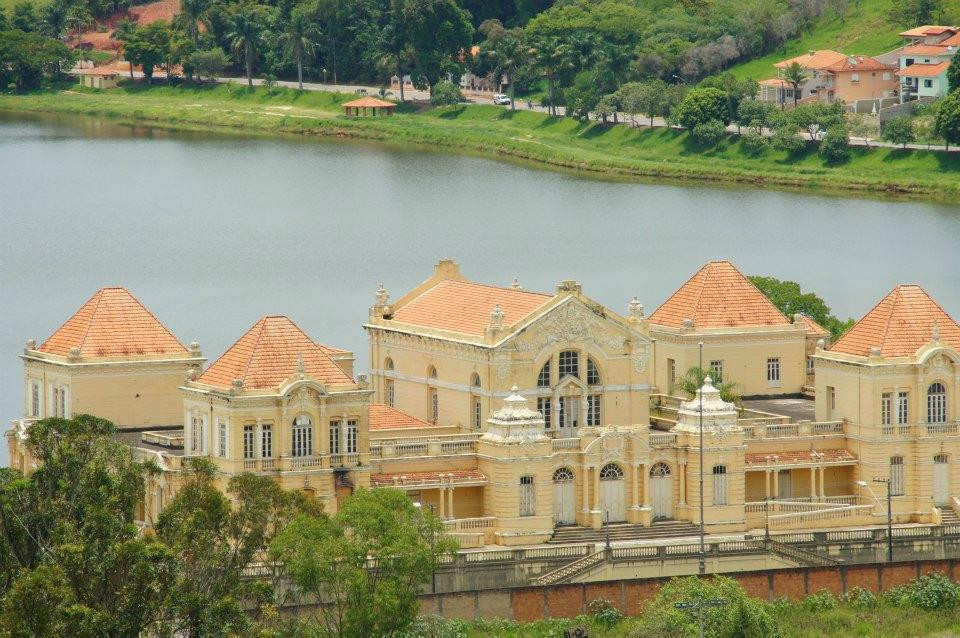 Lambari旅游景点-Lago Guanabara