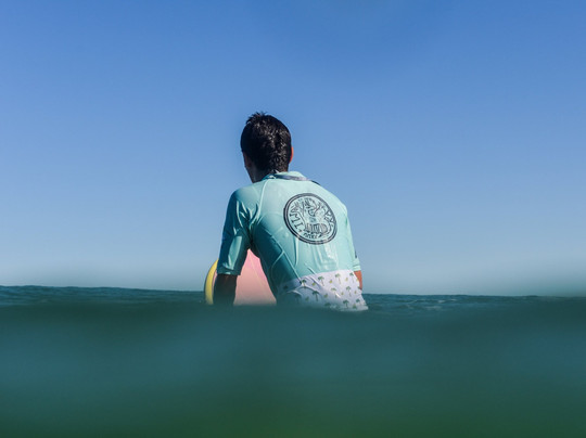 Kiwi Surf-比斯卡罗斯必去景点