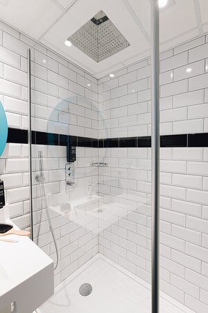 Ibis Styles Nancy Quest Laxou-浴室