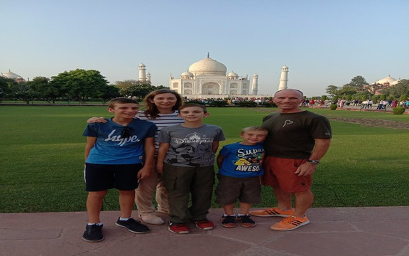 Trek India Tours-阿格拉必去景点