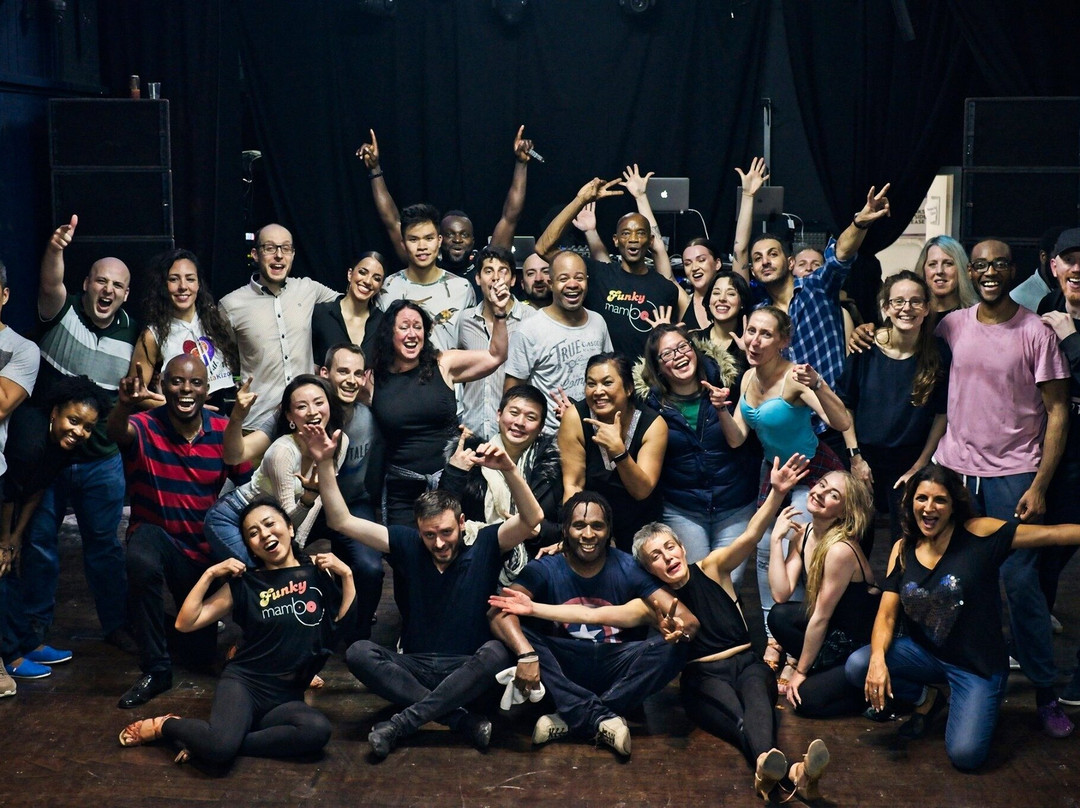 Funky Mambo (Salsa Classes & Social Dancing)-伦敦必去景点