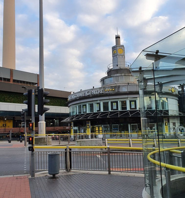 Queen Square Travel Centre-利物浦必去景点