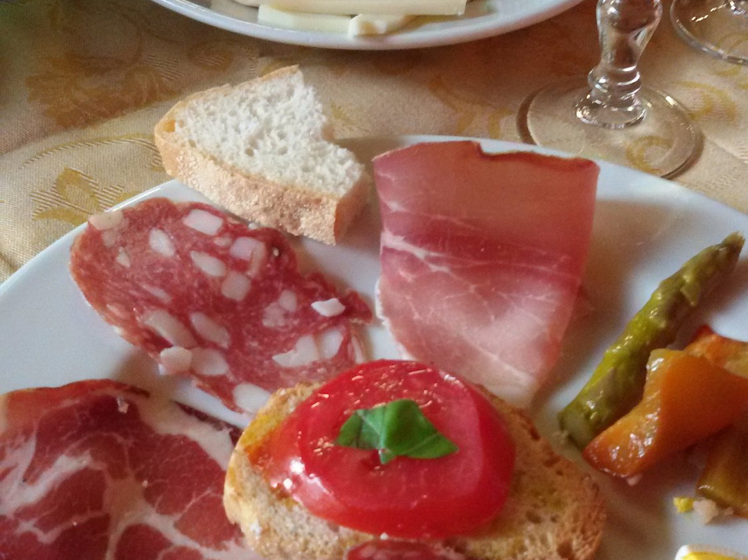 Piansano餐馆和美食-Agriturismo l'Alloro