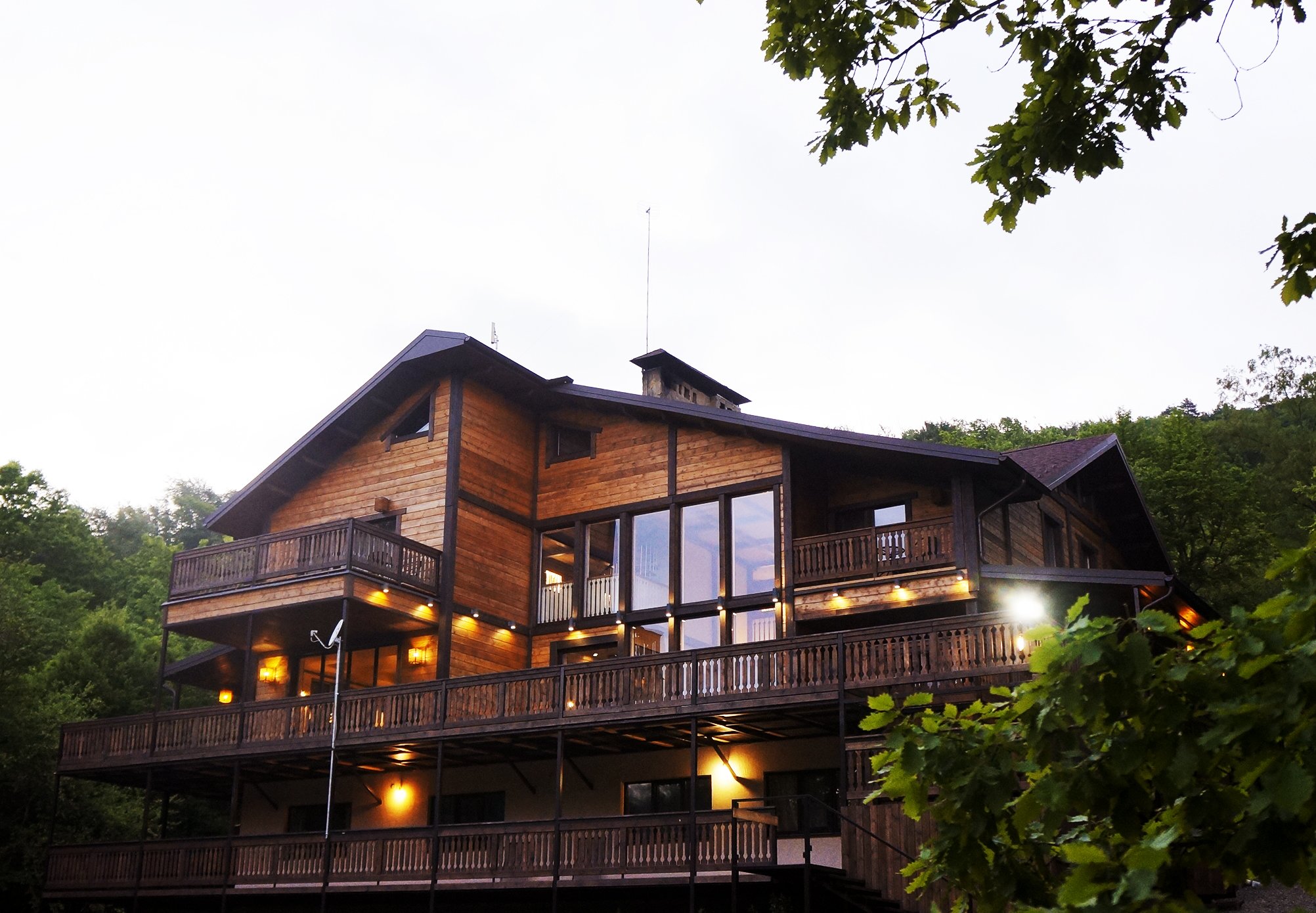 Guest House Berloga-官方