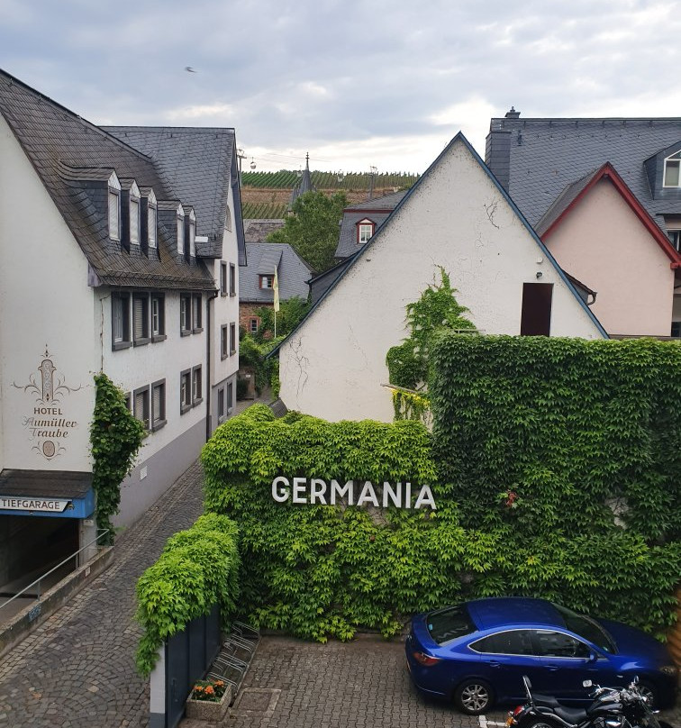 Hajo's Germania Lodge & Irish Pub