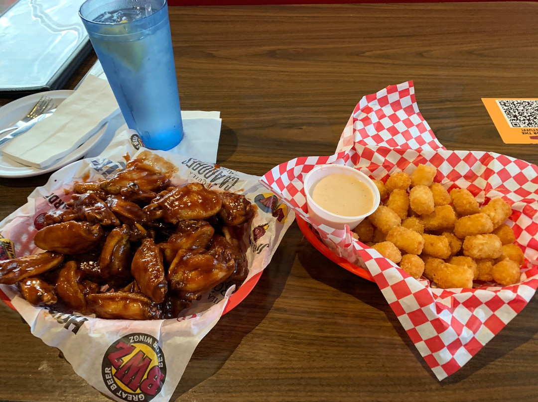 BreWingZ Restaurant and Bar