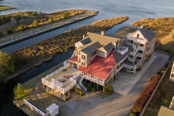 The Burrus House Inn Waterfront Suites-官方