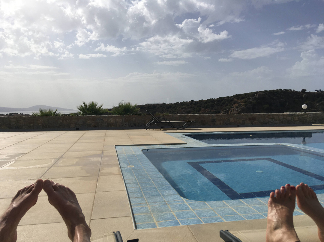 勒尼克斯度假酒店主图